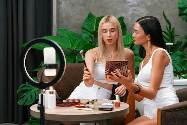 Best Organic Skincare Ingredients for Sensitive Skin (Dermatologist-Backed)